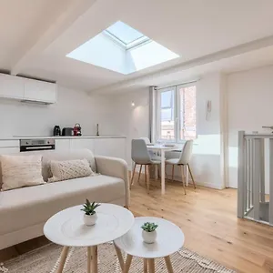 https://appartement-en-duplex-au-coeur-du-vieux-lille.lillehotels.org
